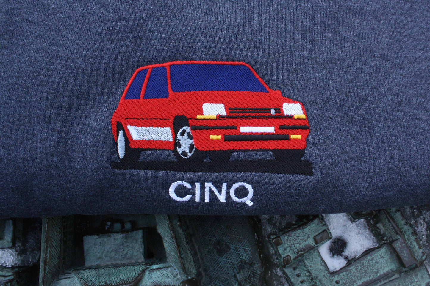 Cinq Basic Crewneck